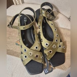 Wmns Sandles Wrap Buckle Ankle Green Open Square Toe & Flat Heel No Boundries 11